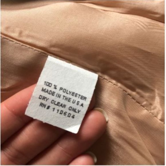 Neiman Marcus Blush Blazer - Picture 12 of 16